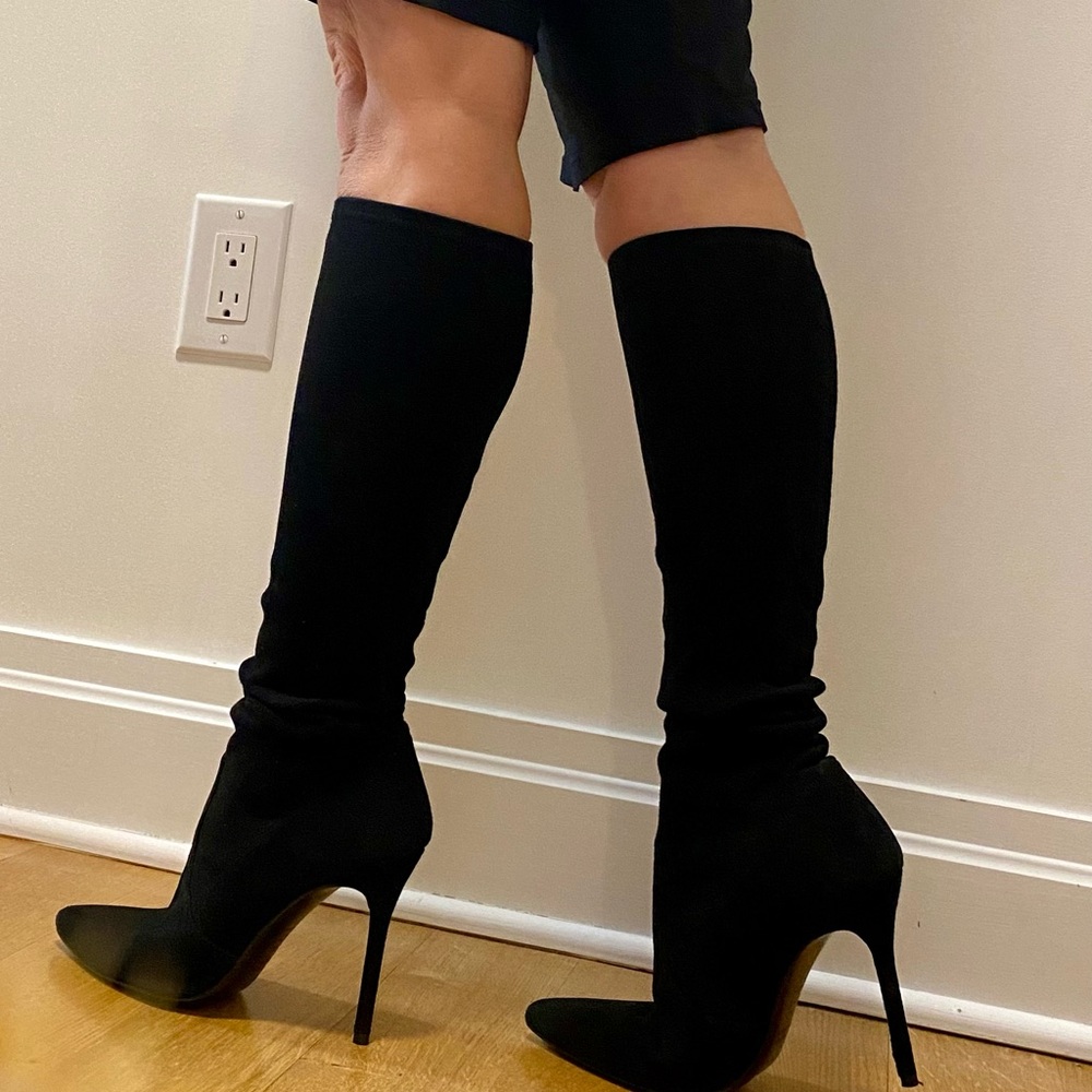 Stuart Weitzman suede boots, 4inch heel, 13inch shaft,